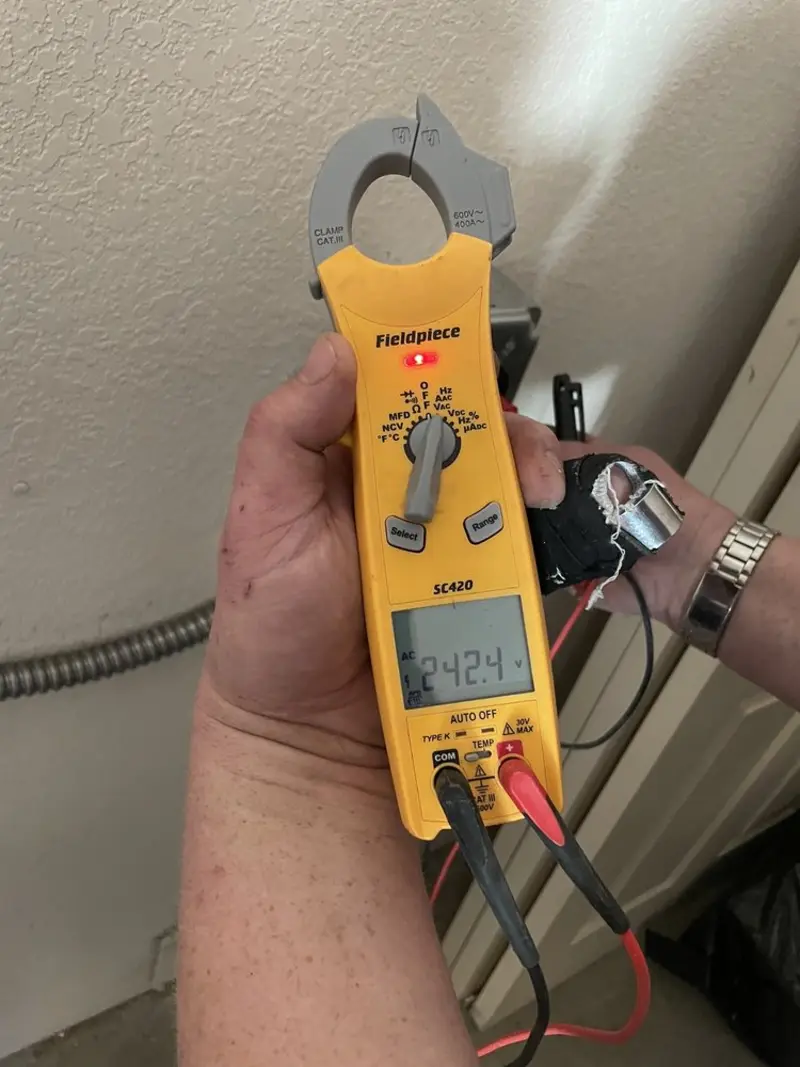Voltage testing with clamp meter during Circuit Breaker Repair in Bridgeport